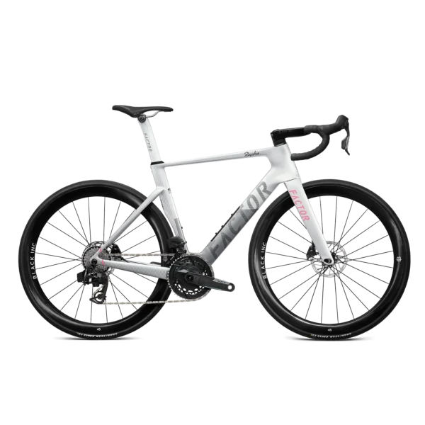 MONZA-CB-Rapha-Force-4472x4472-1.webp MONZA Rapha Edition 2026 - SRAM Force w/ Power Meter
