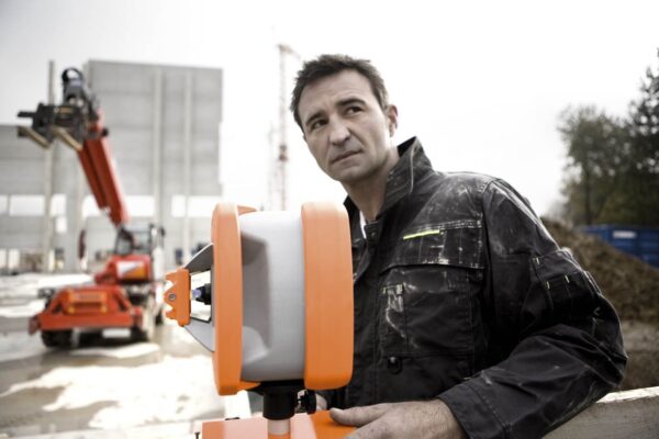 NEDO PRIMUS 2 HVA mit Commandor 2 – Rotationslaser horizontal & vertikal
