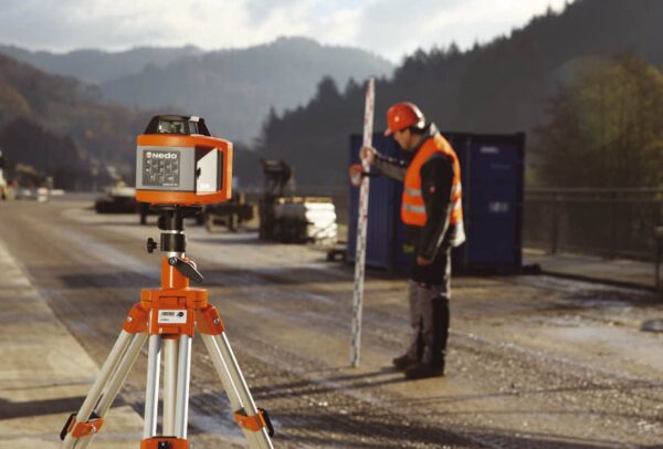 NEDO SIRIUS 1 HV (MAXX) im Set mit Kurbelstativ und Flexilatte – Rotationslaser horizontal vertikal