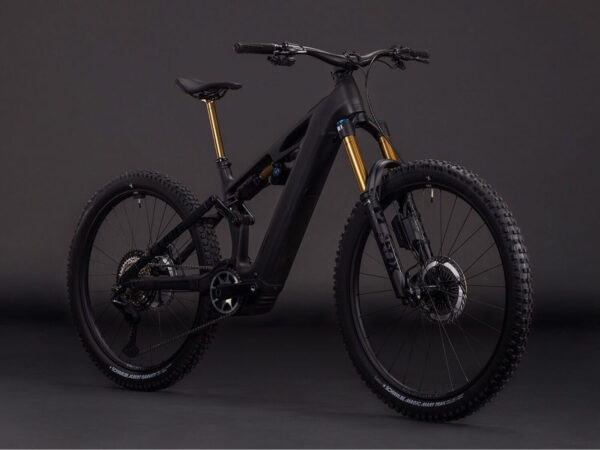 cube-stereo-hybrid-one77-hpc-at-800-2026-carbon-n-gold-5.jpg Cube Stereo Hybrid ONE77 HPC AT 800 2026 carbon´n´gold